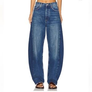 Agolde - Luna Pieced High Rise Curved Taper Jeans in Split